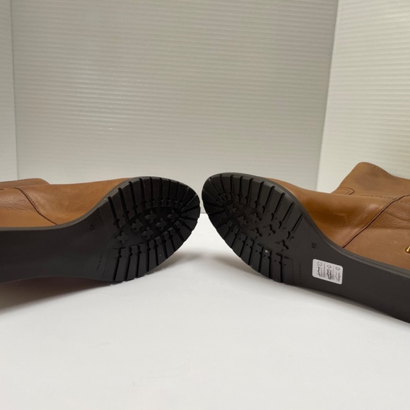 ***NIB***WEDGE BOOTIES WITH GOLD RIVETS (SZ40) - Picture 9 of 15